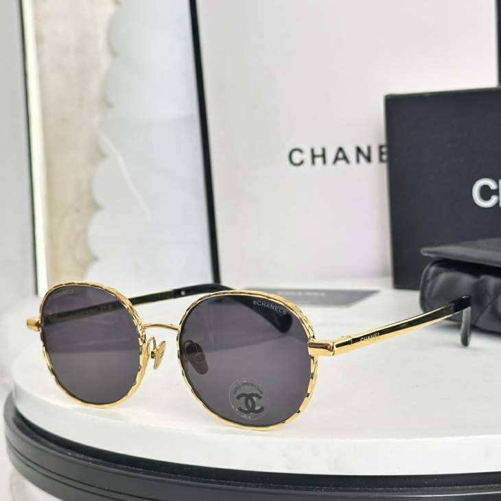 Picture of Chanel Sunglasses _SKUfw77121797fw